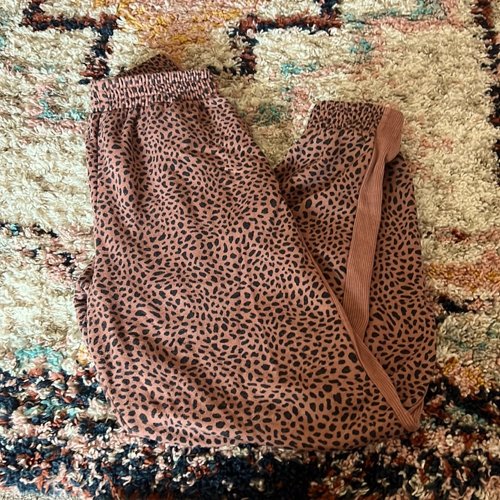 PINK doted sweats, size medium